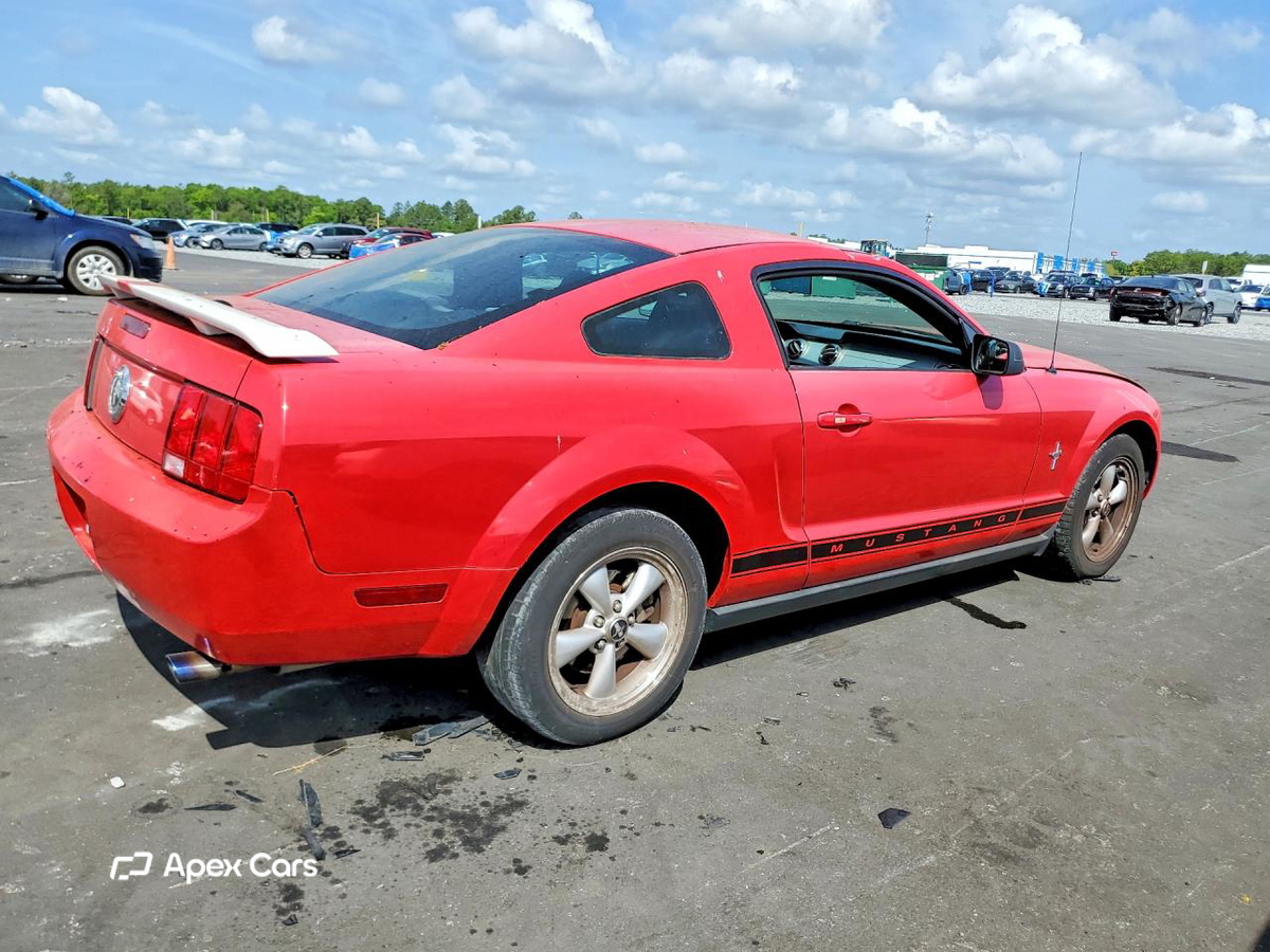 Ford Mustang 2007