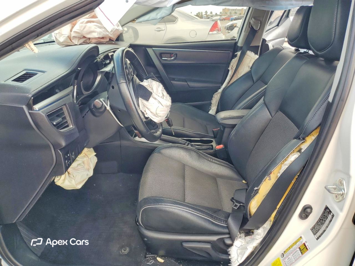 Toyota Corolla 2015