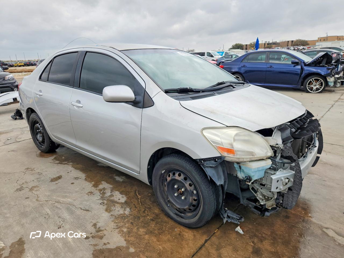 Toyota Yaris 2012