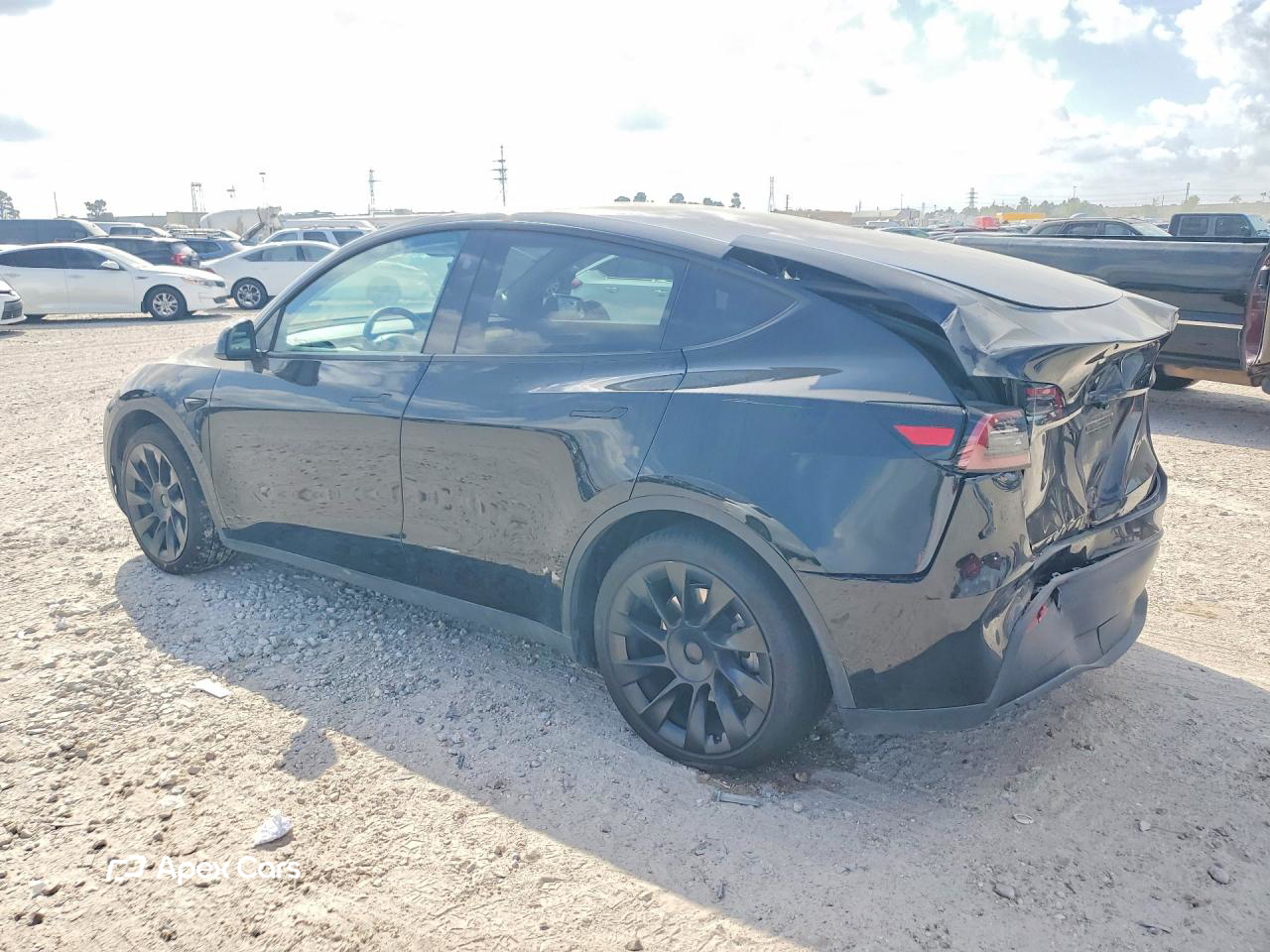 Tesla Model Y 2025