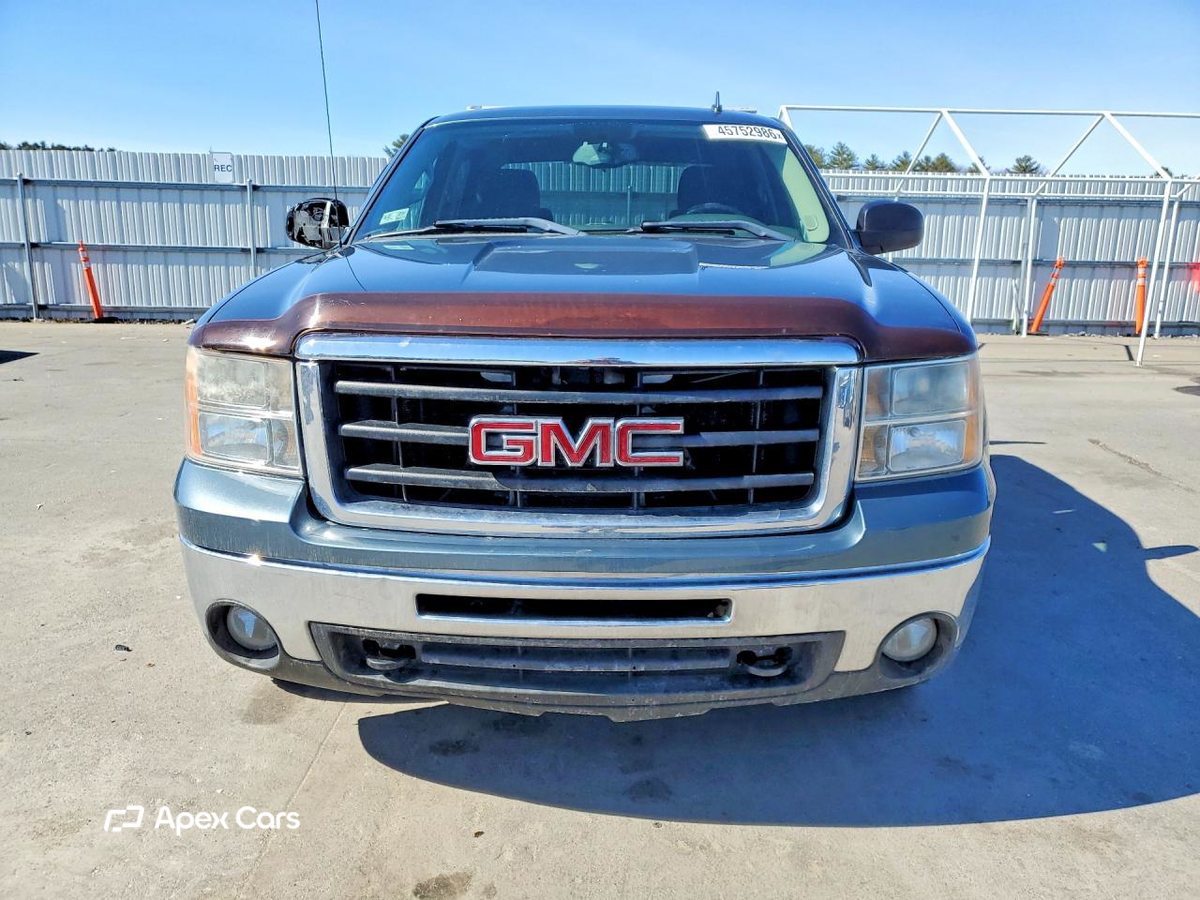 GMC Sierra 2010