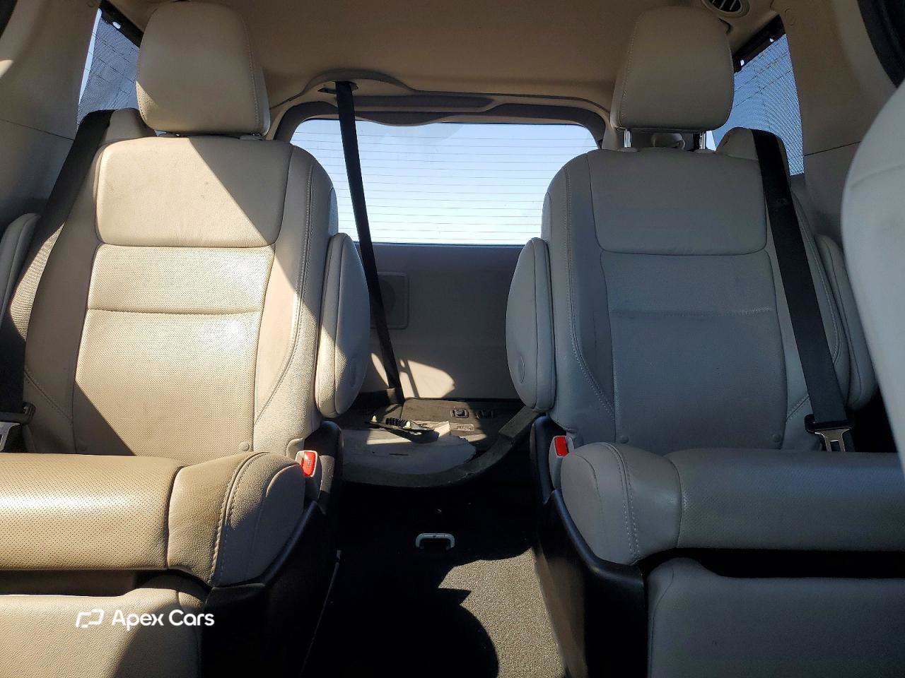 Toyota Sienna 2015