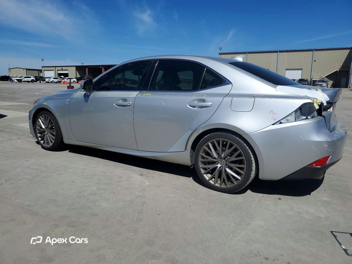 Lexus IS 2015