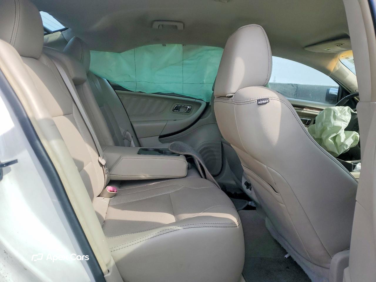 Ford Taurus 2011