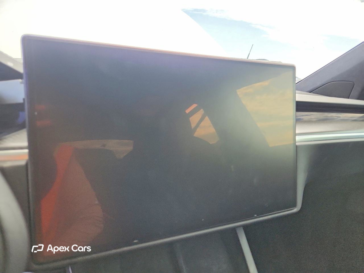 Tesla Model X 2022