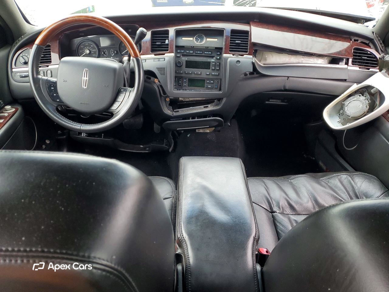 Lincoln Town Car 2010