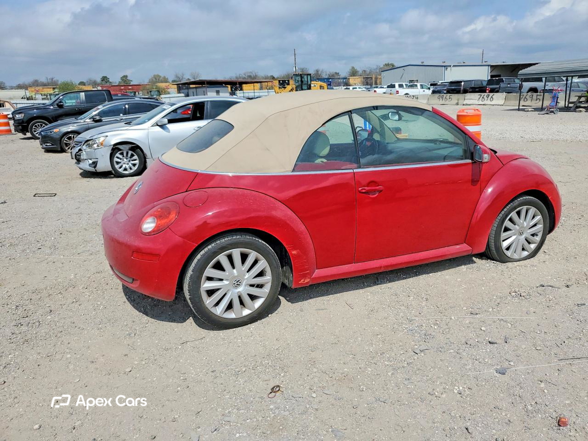 Volkswagen Beetle 2010