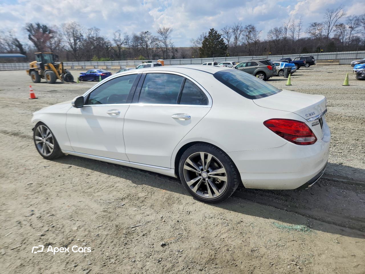 Mercedes-Benz  2016