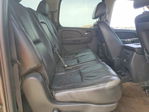 Chevrolet Suburban 2011