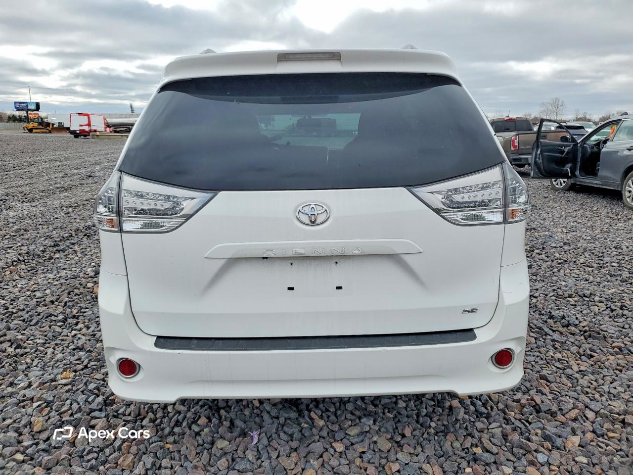 Toyota Sienna 2016