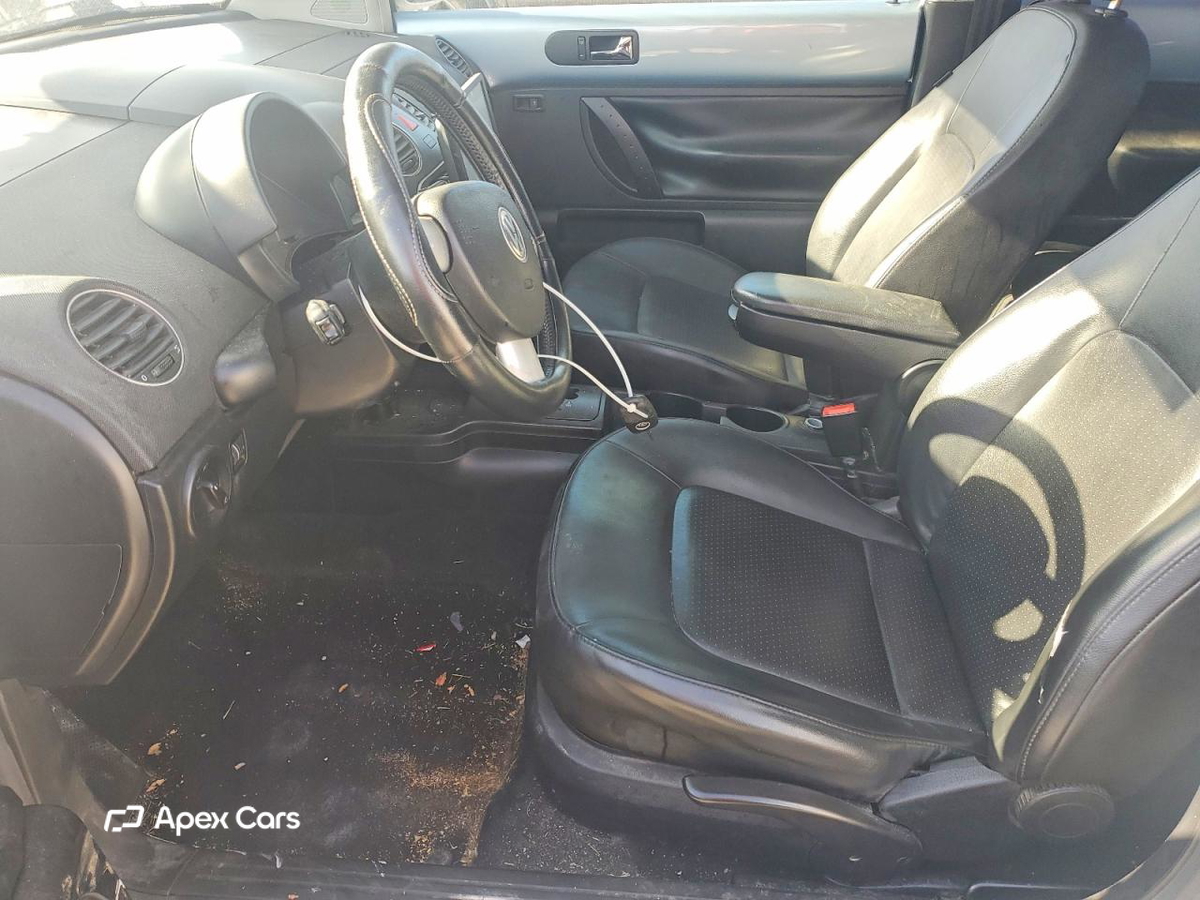 Volkswagen Beetle 2010