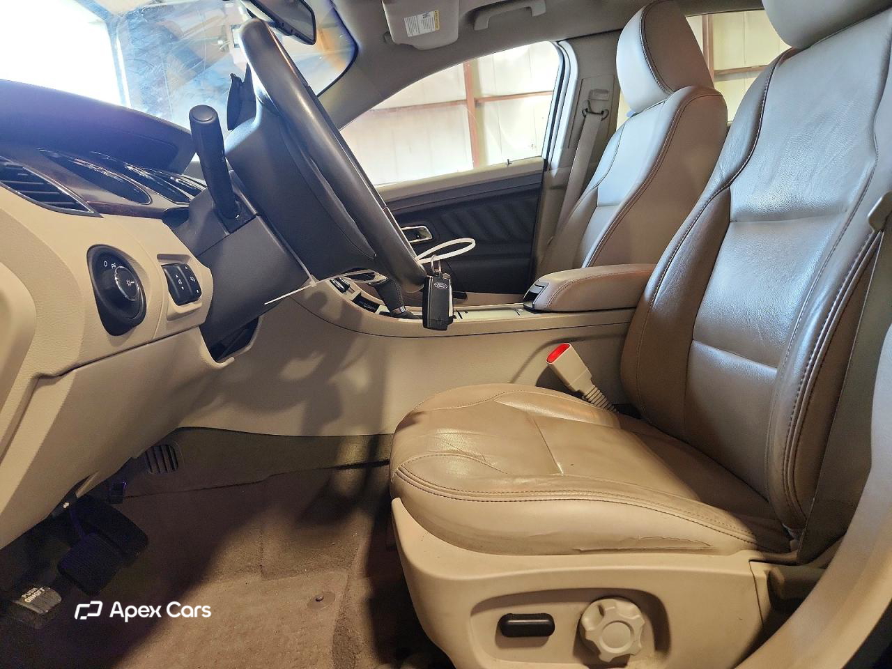 Ford Taurus 2011