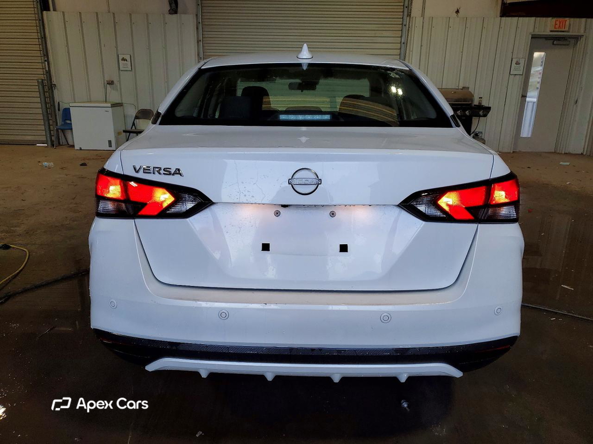 Nissan Versa 2025