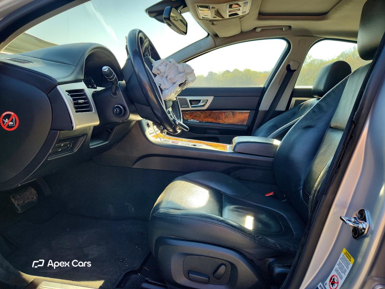 Jaguar XF 2015