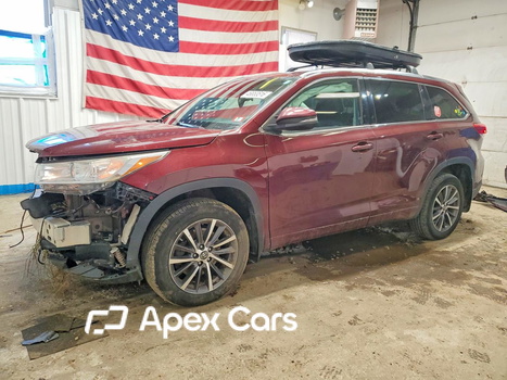 Toyota Highlander 2018 - Image 1 of 15