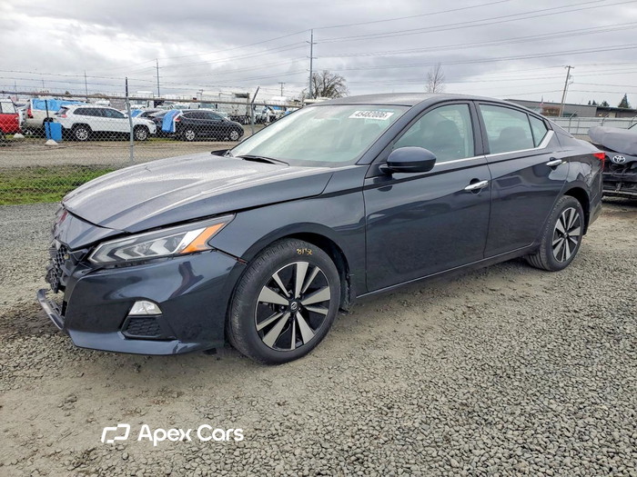 2022 Nissan Altima - Image 1 of 5