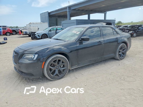 Chrysler 300 2023 - Image 1 of 12