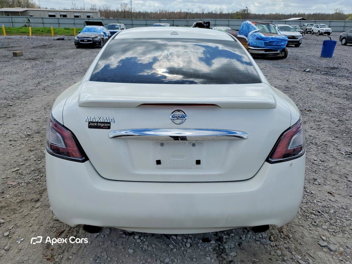 Nissan Maxima 2012