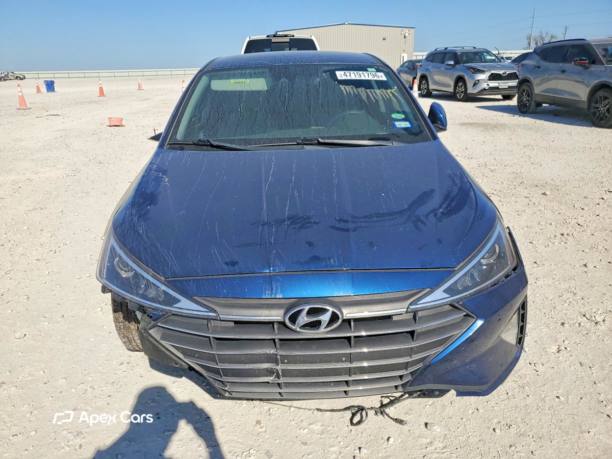 Hyundai Elantra 2020