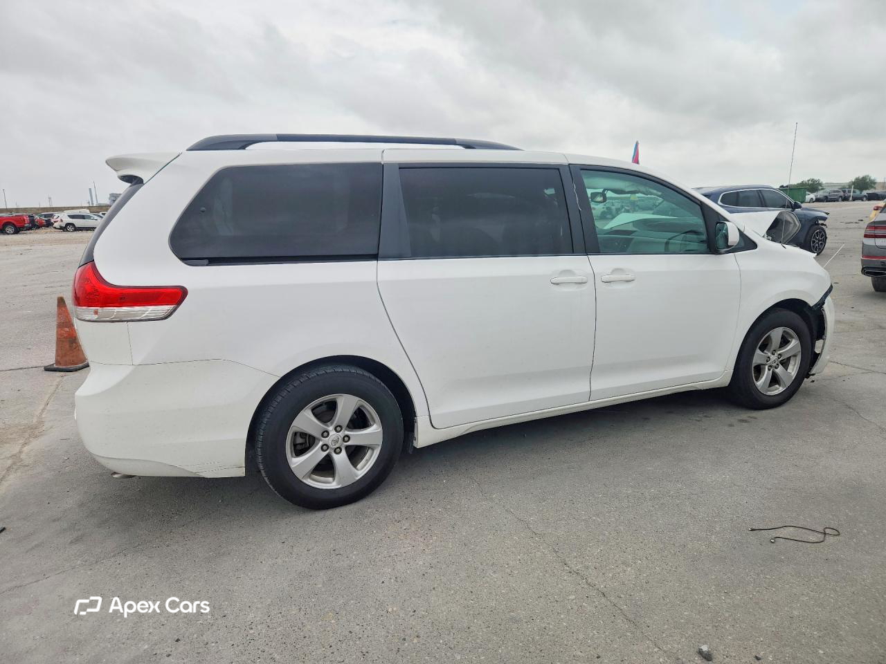Toyota Sienna 2011