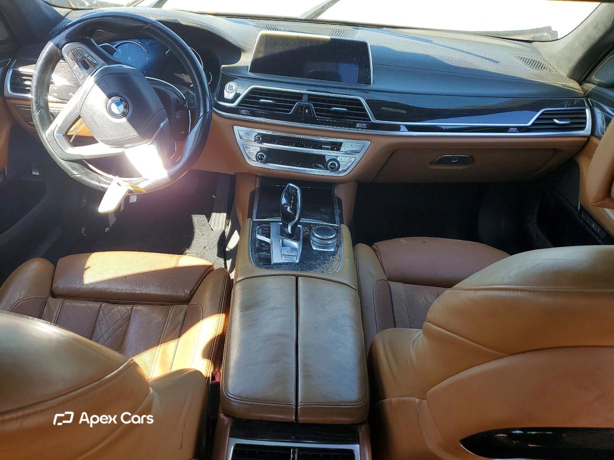 BMW Series 7 2016