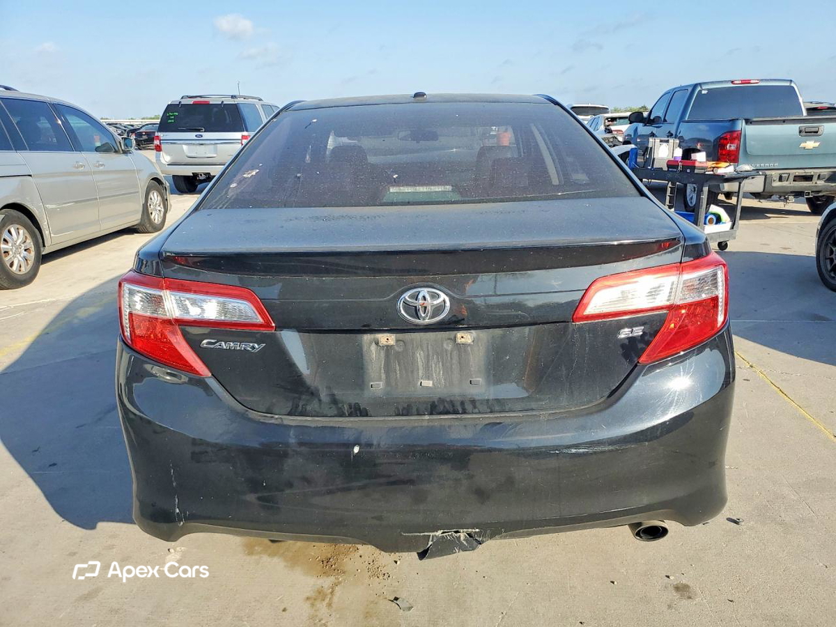 Toyota Camry 2012