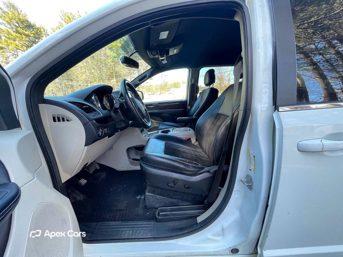 Dodge Caravan 2018