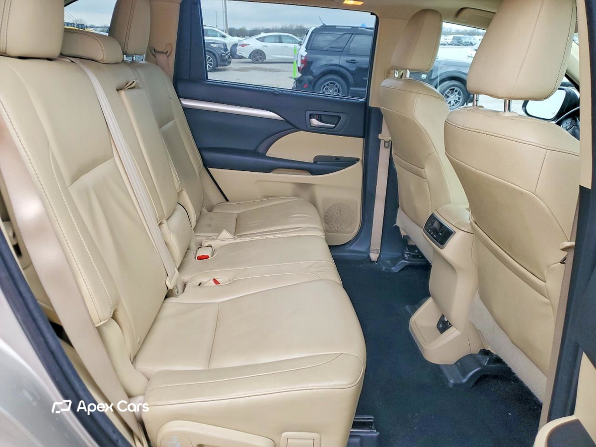 Toyota Highlander 2015