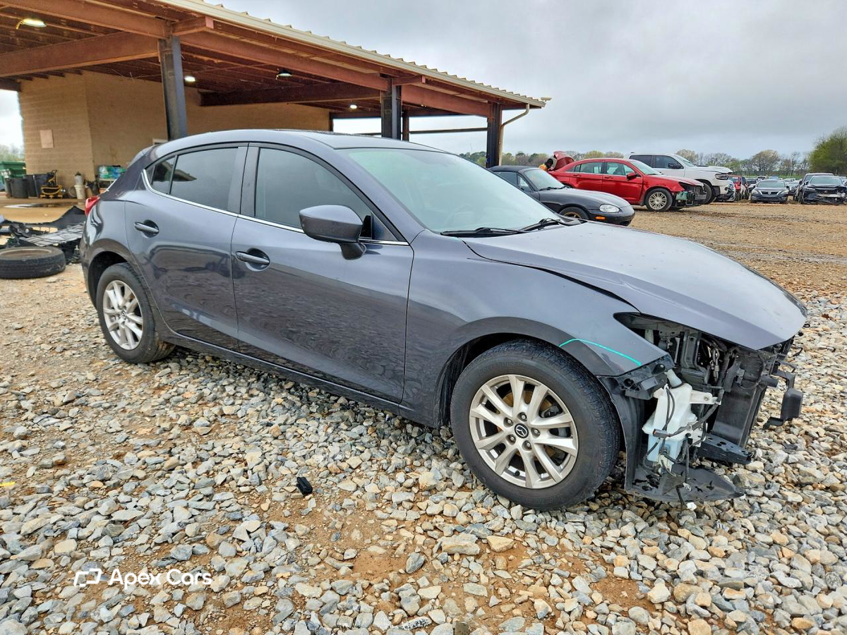 Mazda 3 2015