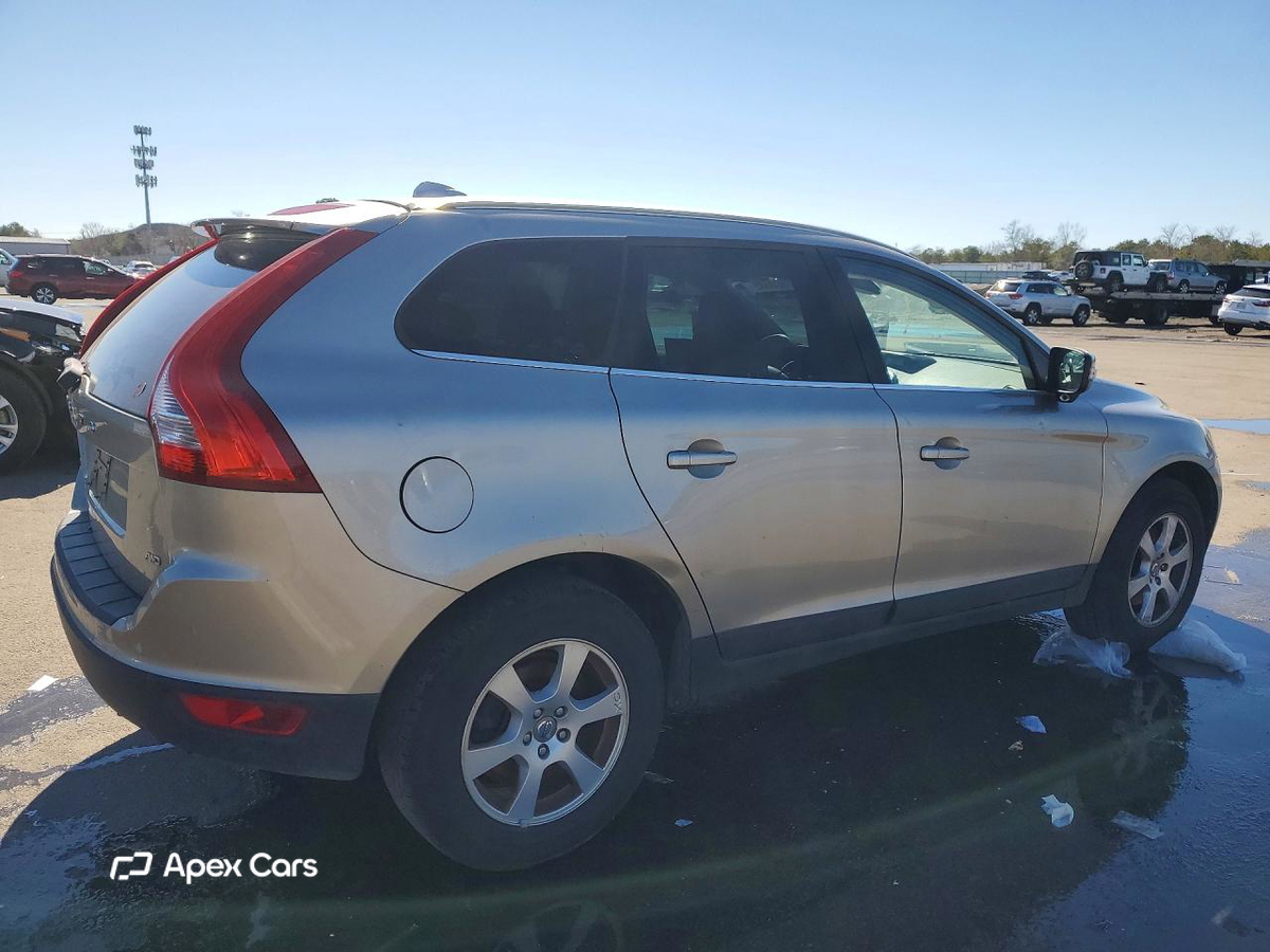 Volvo XC60 2011