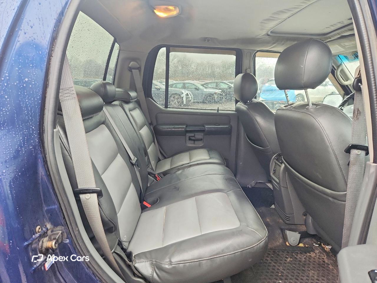 Ford Explorer 2004