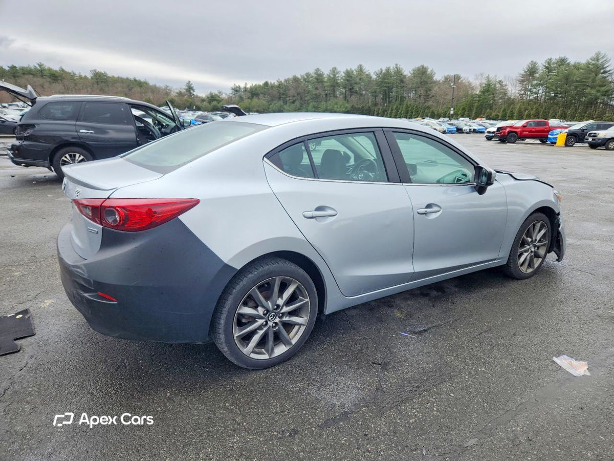 Mazda 3 2018