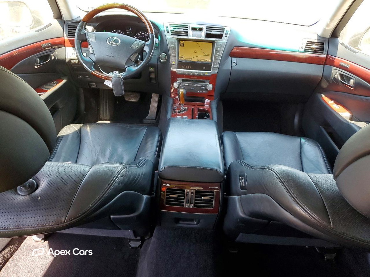Lexus LS 2010