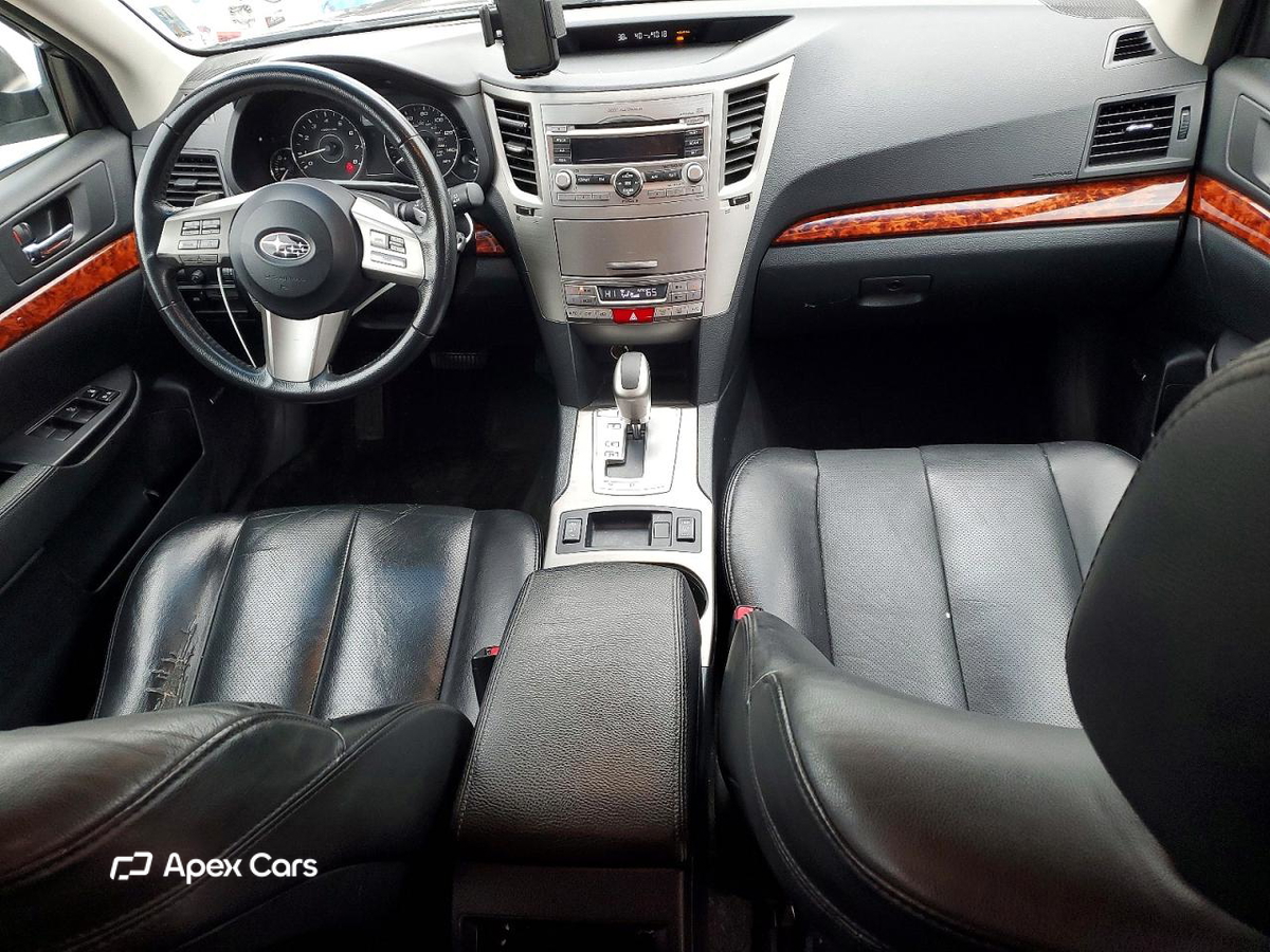 Subaru Outback 2011