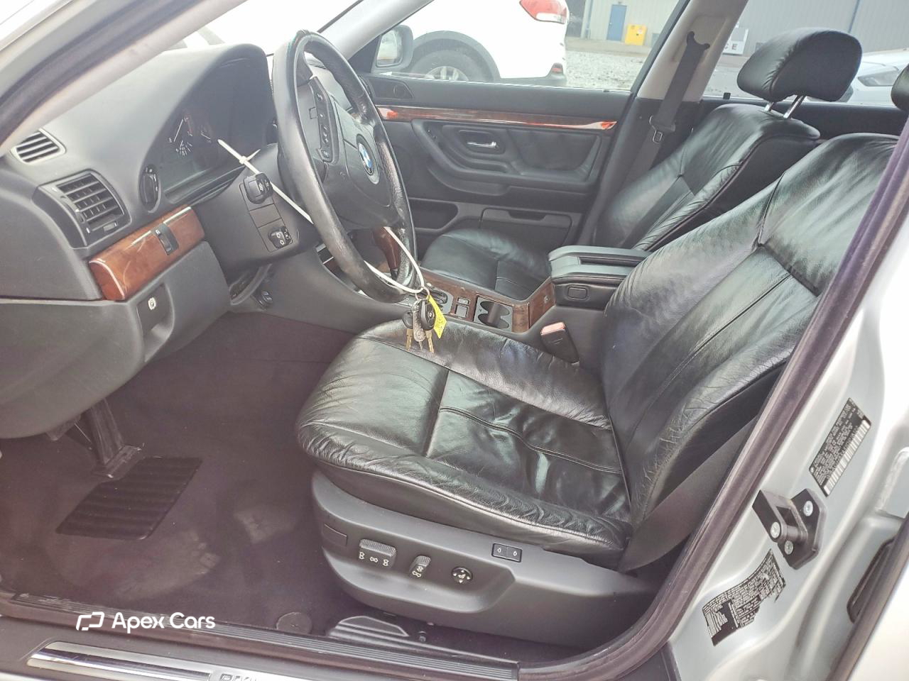 BMW Series 7 2001