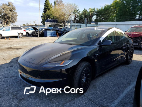 Tesla Model 3 2025 - Image 1 of 13