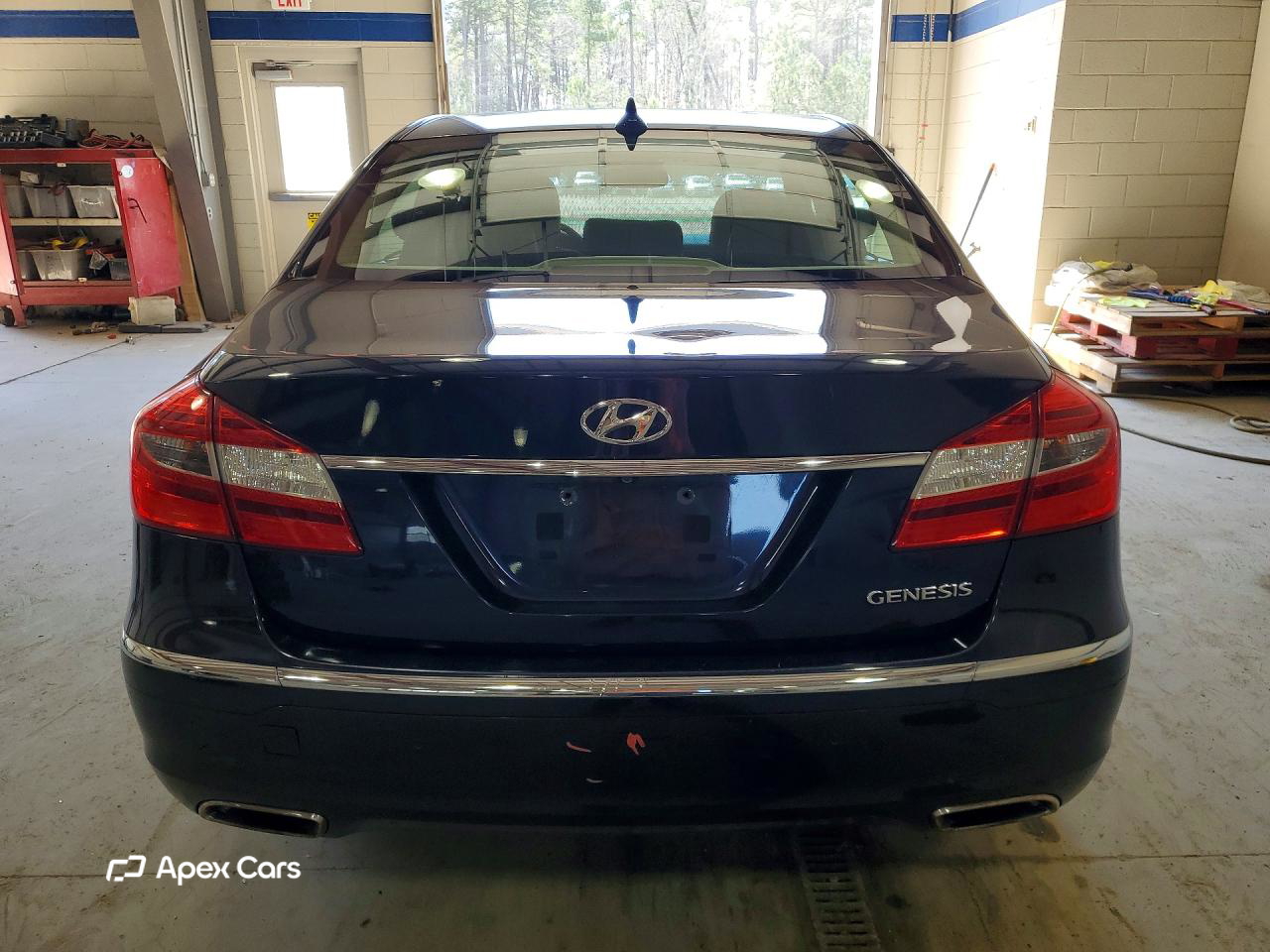 Hyundai Genesis 2012