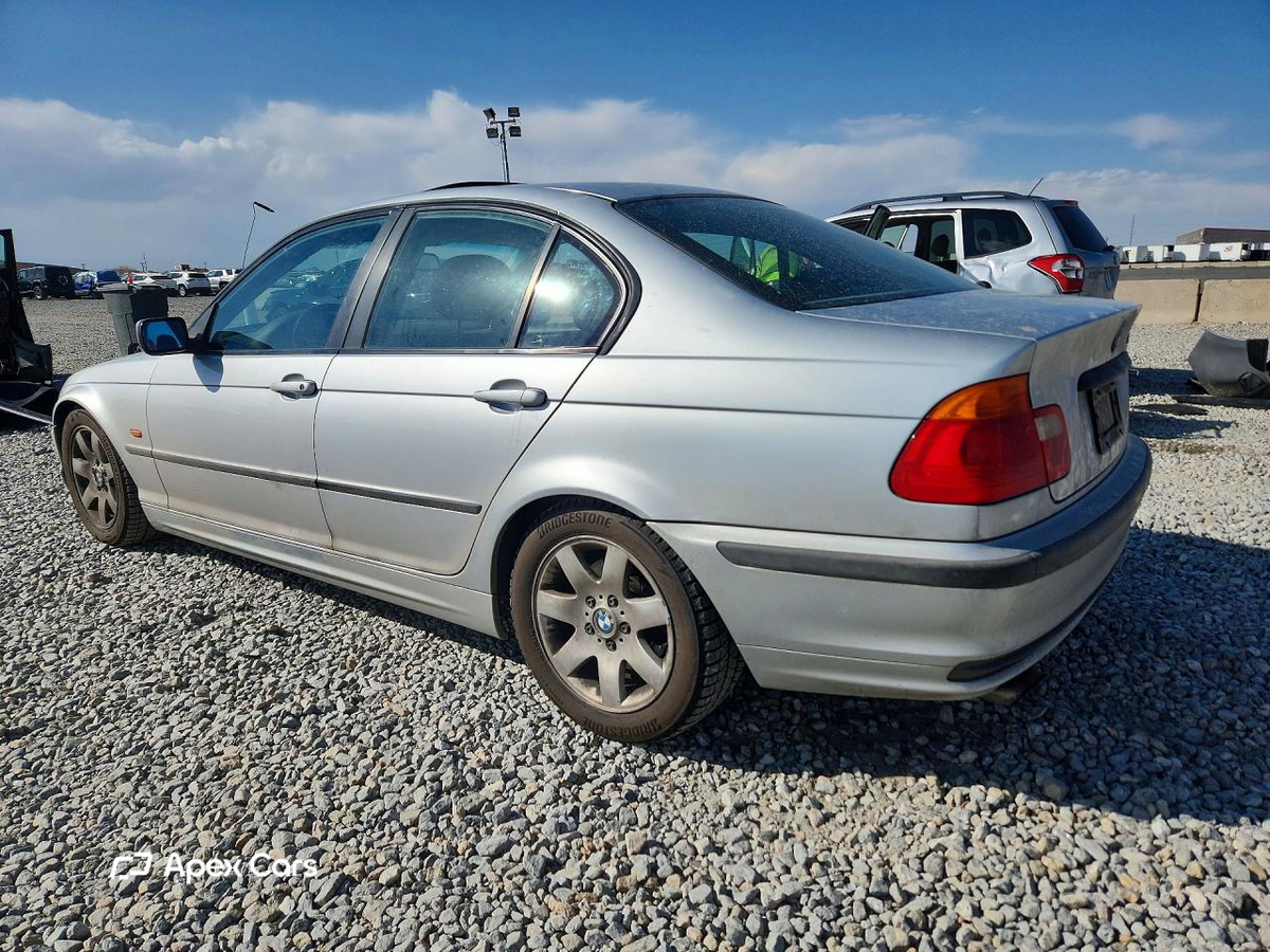 BMW Series 3 2001