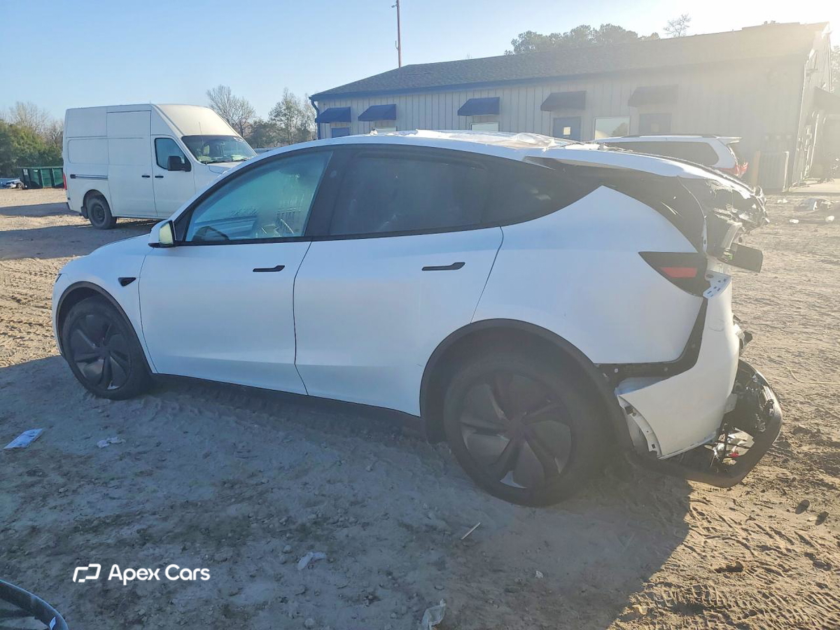 Tesla Model Y 2026