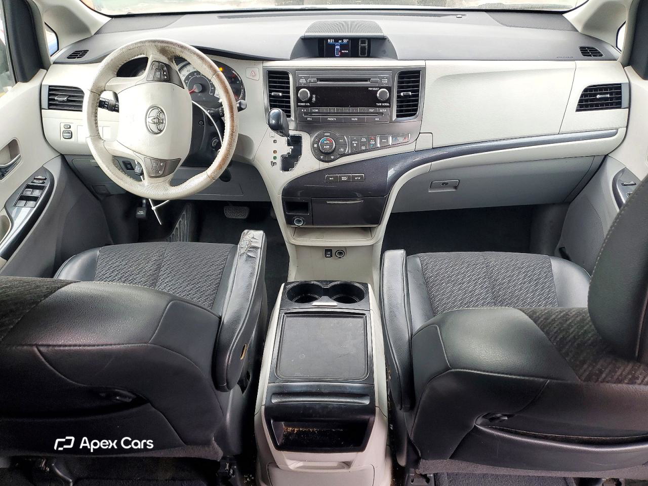 Toyota Sienna 2012