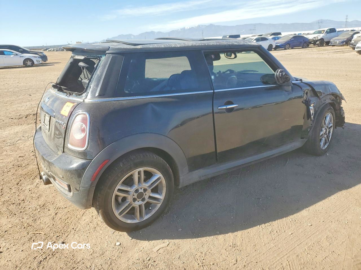 MINI Cooper 2011