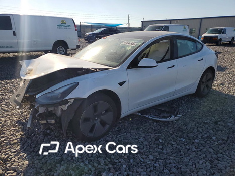 Tesla Model 3 2021 - Image 1 of 13
