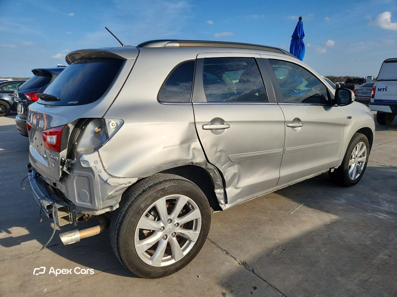 Mitsubishi Outlander 2015