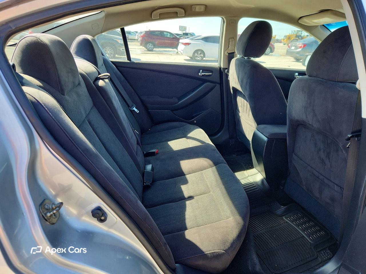 Nissan Altima 2012