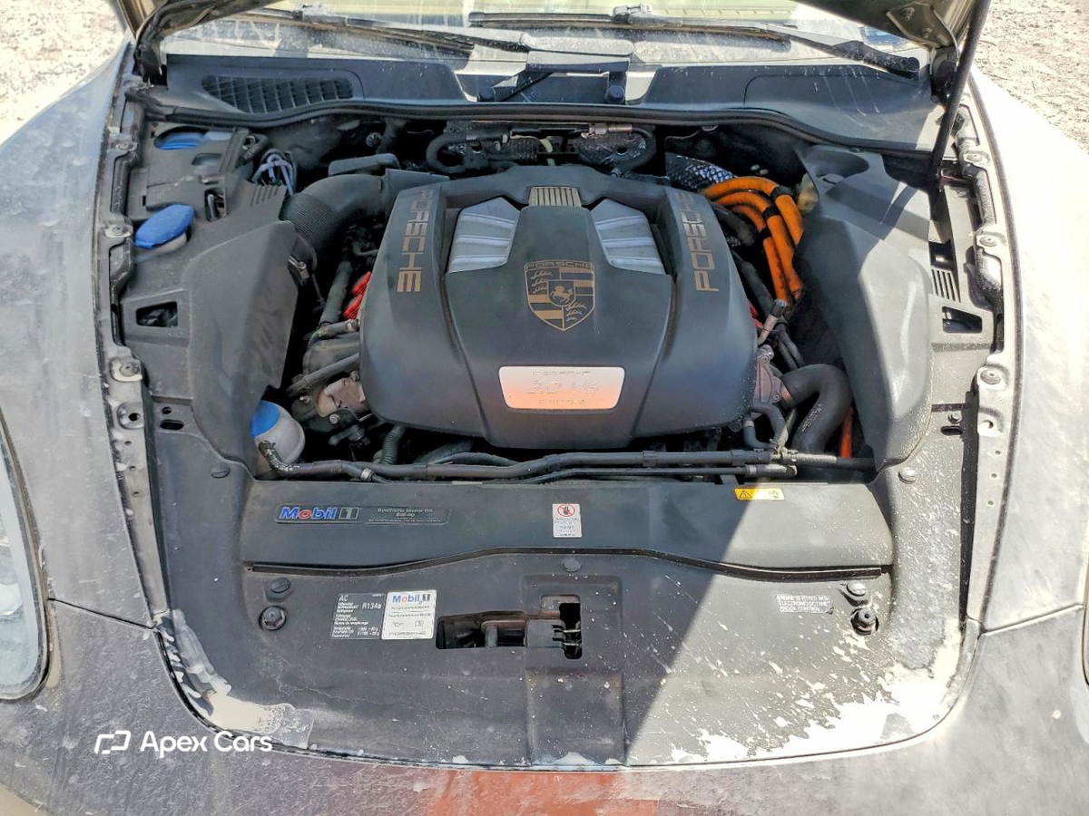 Porsche Cayenne 2014