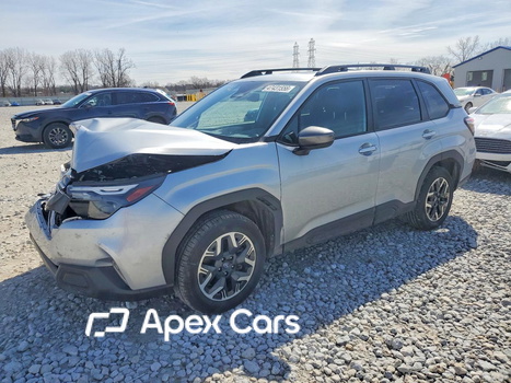 Subaru Forester 2025 - Image 1 of 14