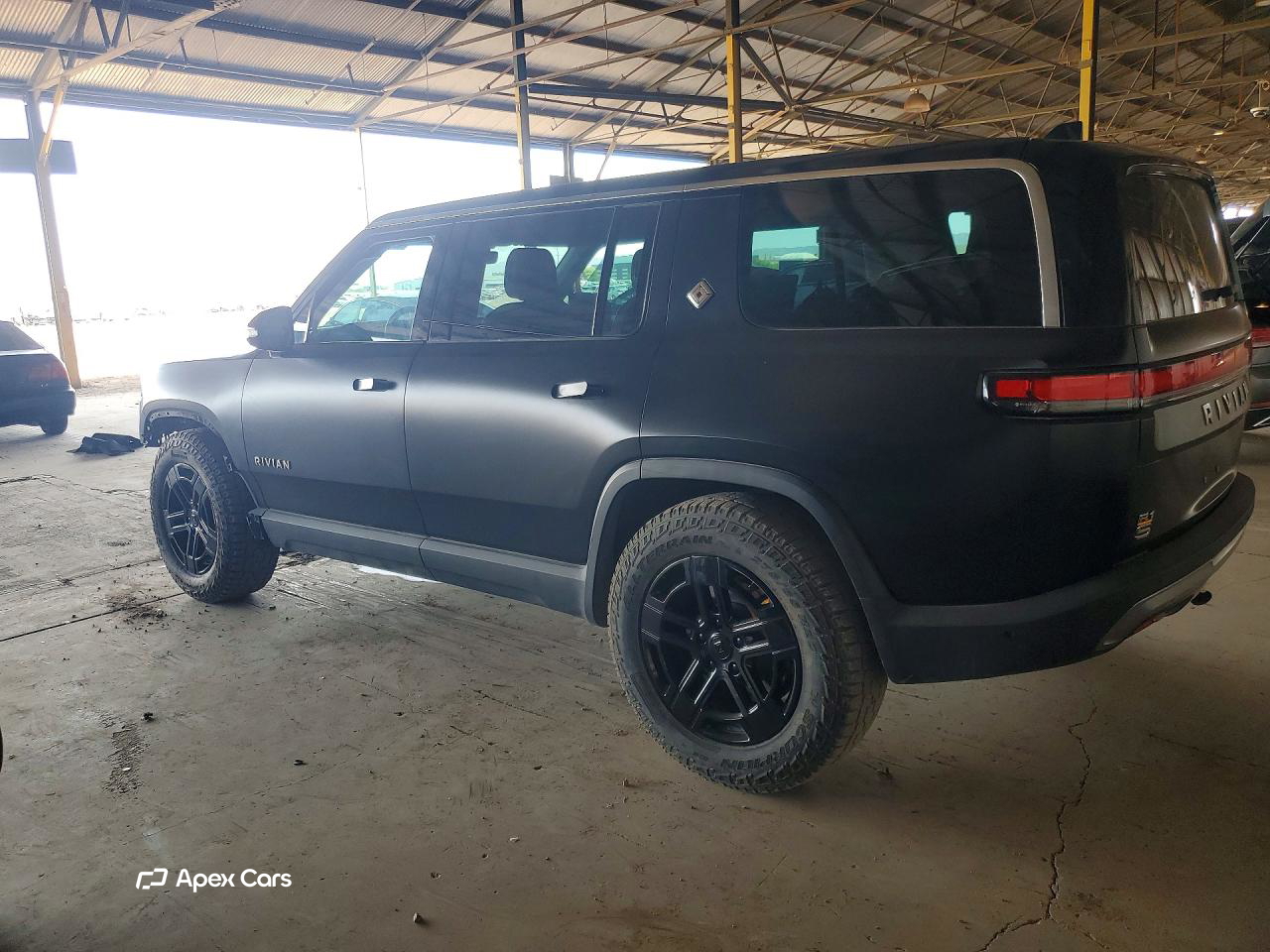 Rivian R1S 2023