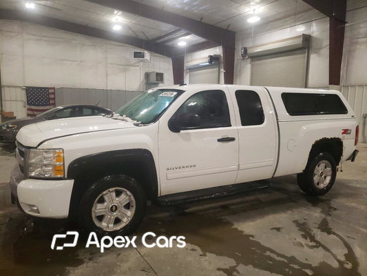 Chevrolet Silverado 2011 - Image 1 of 5