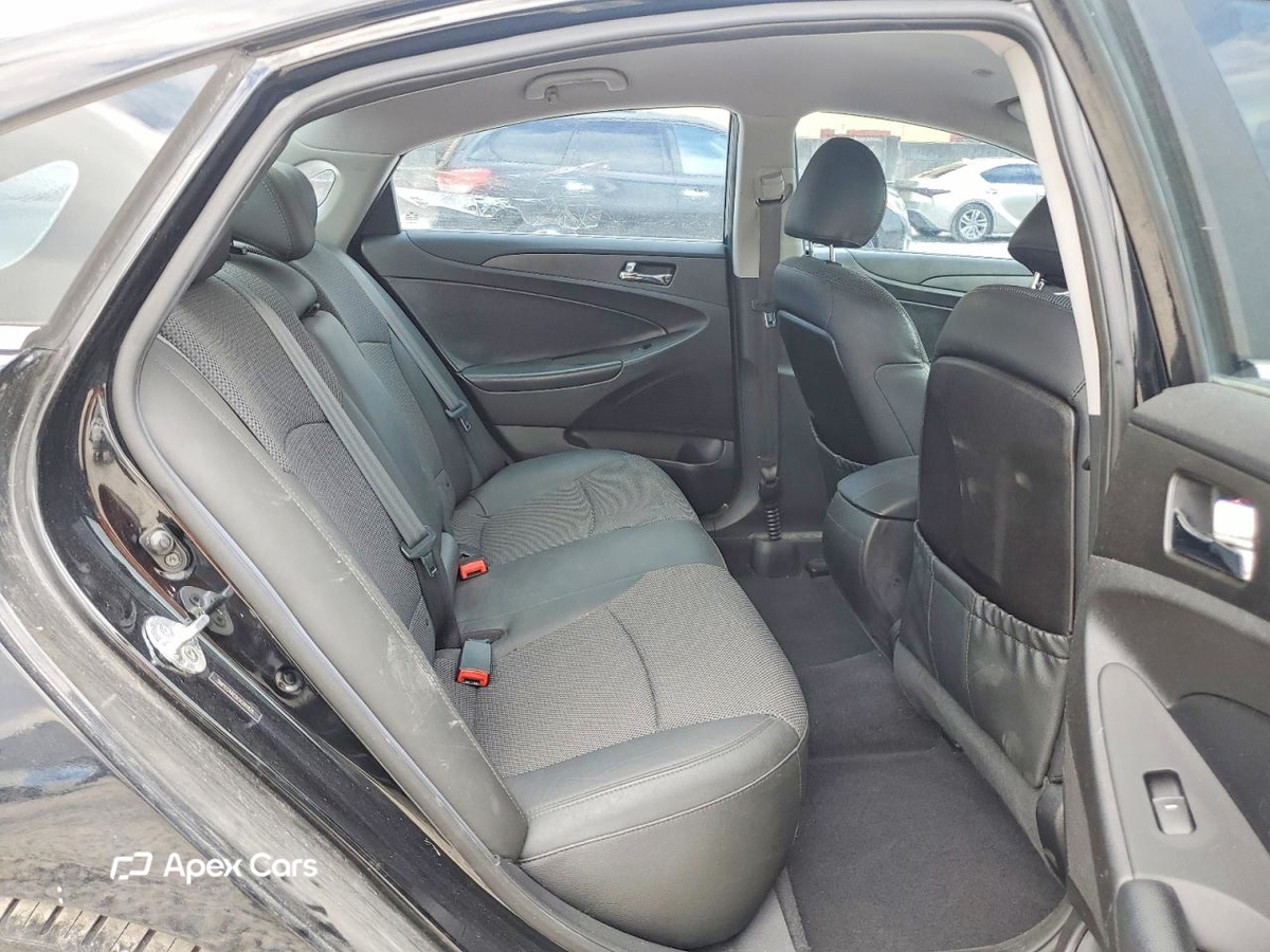 Hyundai Sonata 2012