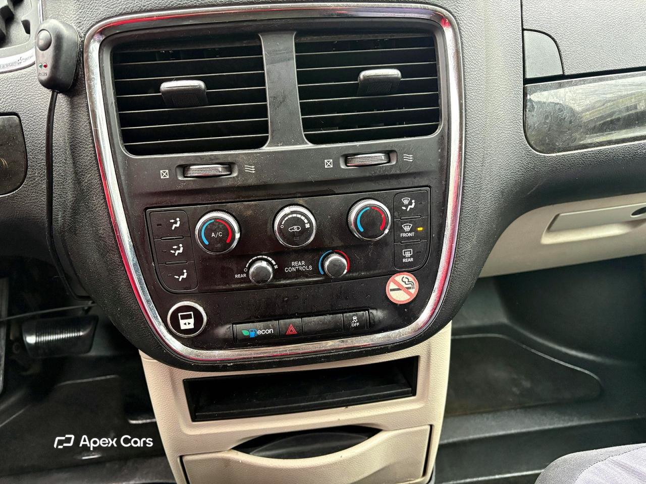 Dodge Caravan 2015